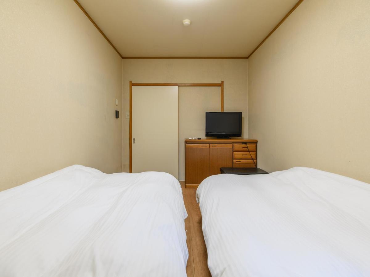Tabist Tatsumi Business Hotel Matsusaka Exterior photo
